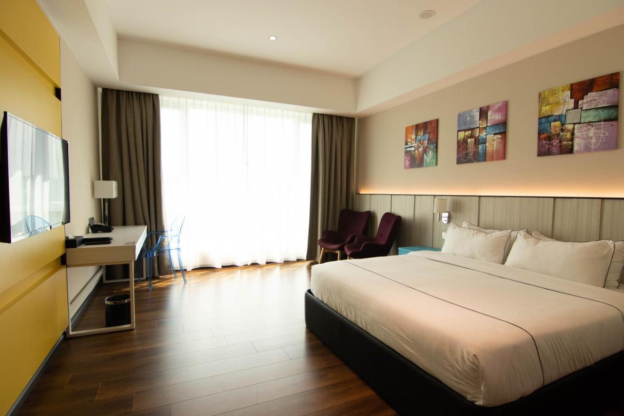 Higher Hotel Bandar Seri Begawan Exterior photo